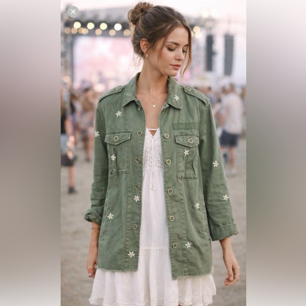 Embroidered Olive Green Utility Jacket with Flowers- Women - Picture 4 of 7